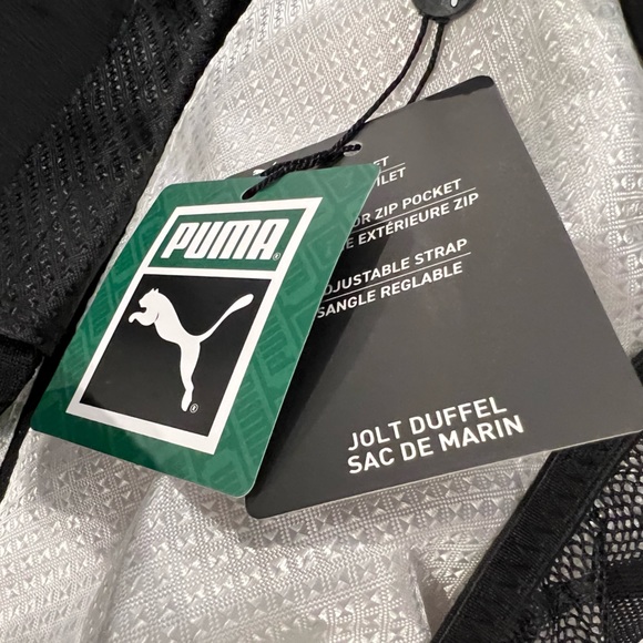 PUMA “JOLT” DUFFLE BAG! 🖤🤍🖤 - Picture 8 of 8